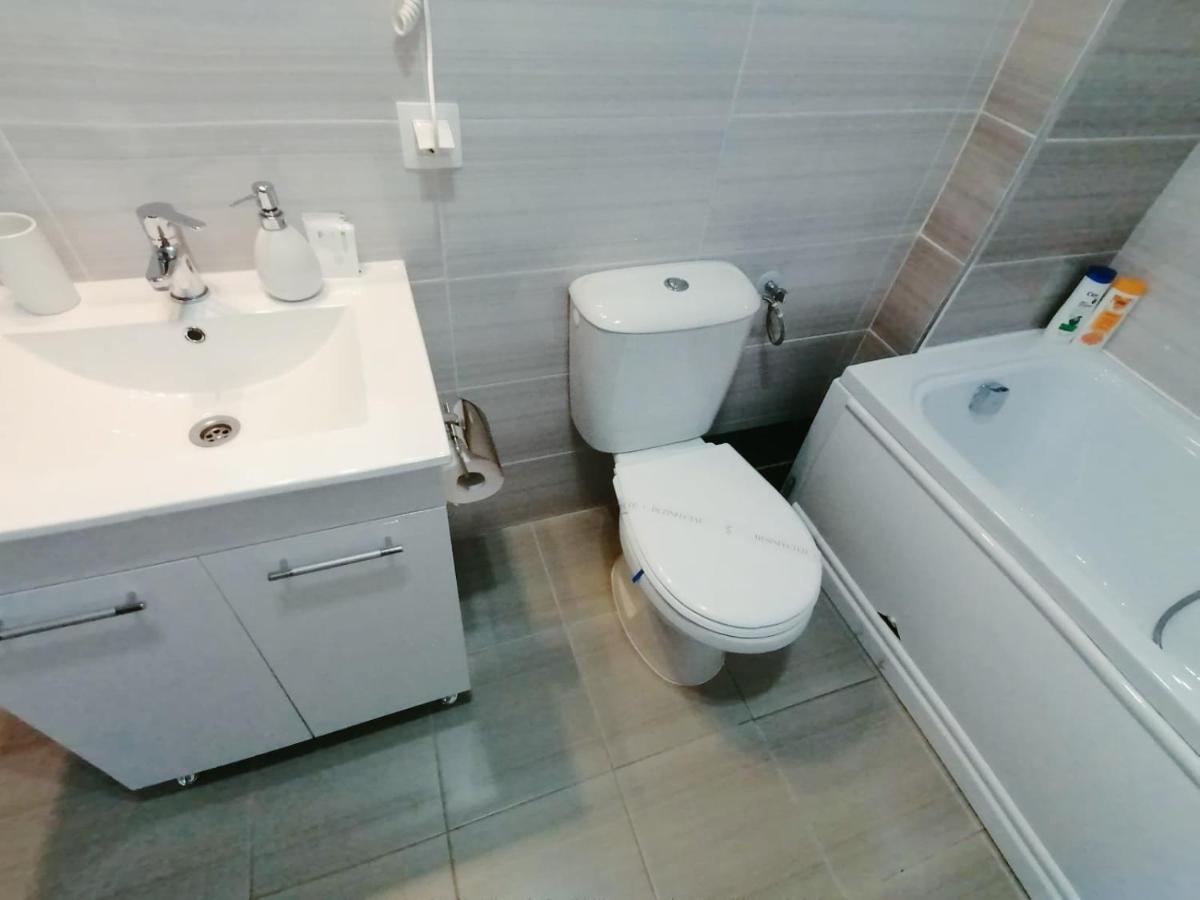 Ama Apartament Cu Terasa 50 Mp & Parcare براشوف المظهر الخارجي الصورة